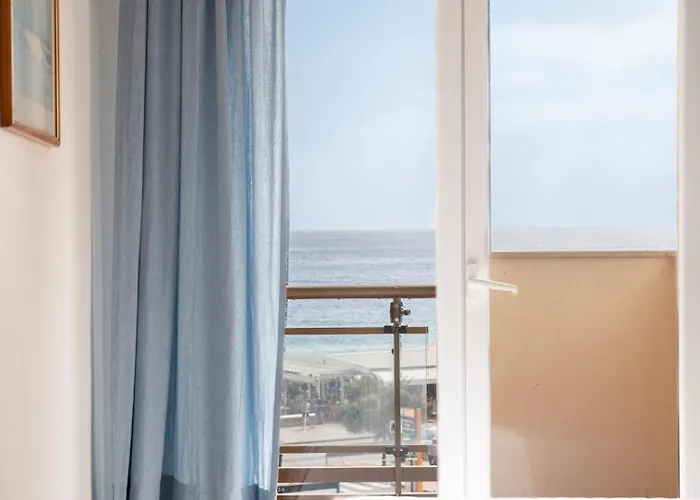 Aa Guest - Rubi Front Sea Views Eco *